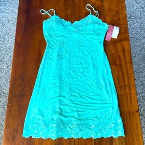 NEW-tags removed,not worn-Josie Natori mint green slip lingerie chemise dress M